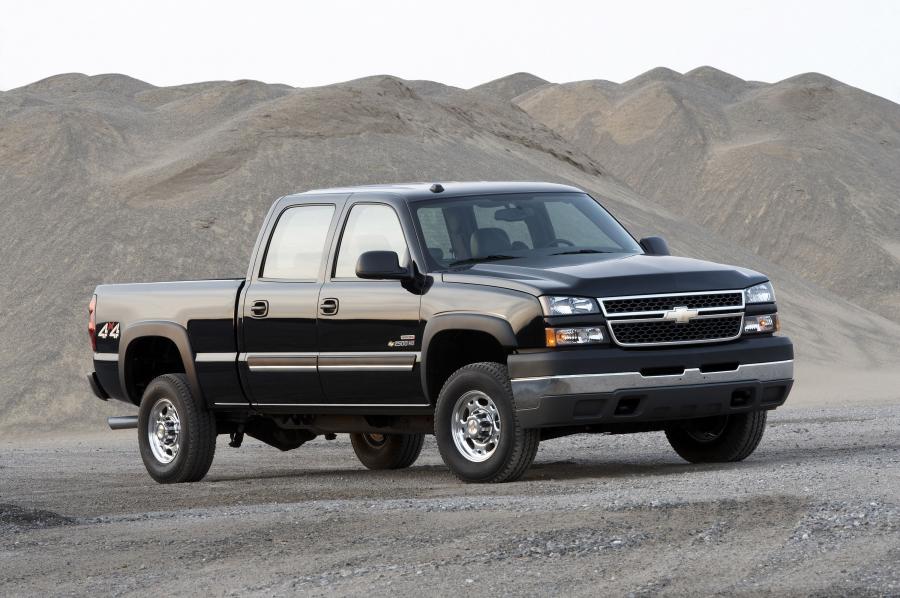  Chevrolet Silverado Heavy Duty 2003 года  (фото 12 из 36)